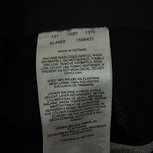 Black Columbia shorts - Picture 4 of 4